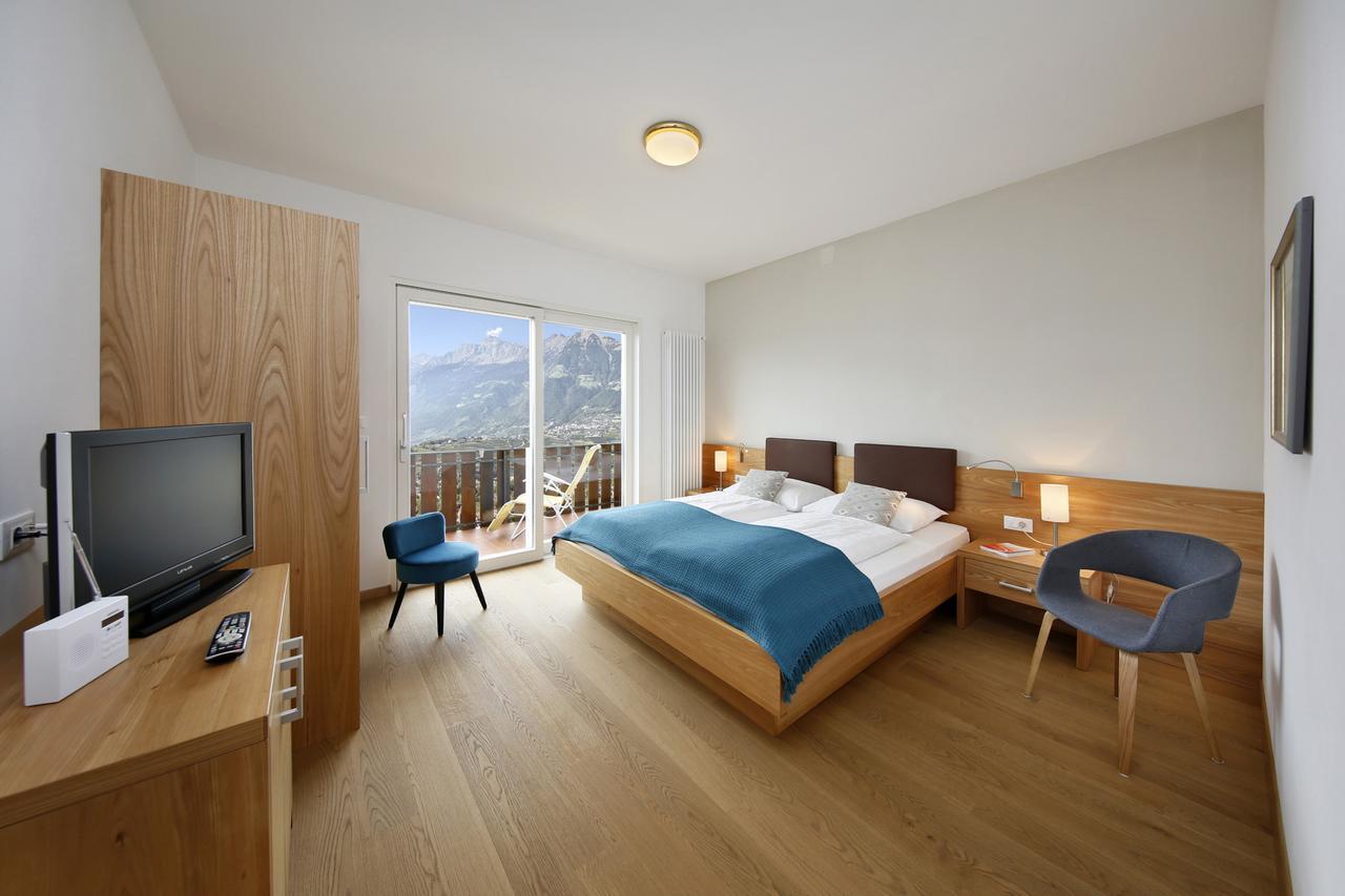 Гостевой дом Landhaus Weger Мерано Экстерьер фото
